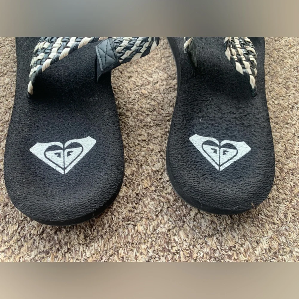 Roxy Double Woven strap slide sandals never worn